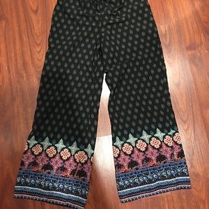 Wide leg, full length pant